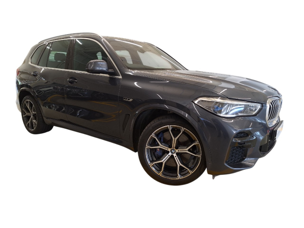 2022 BMW X5 xDrive45e (with 360 Camera)
