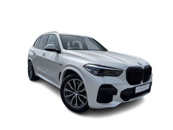 2022 BMW X5 xDrive45e (with 360 Camera)