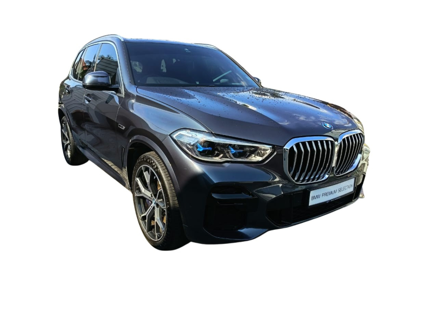 2022 BMW X5 xDrive45e (with 360 Camera)