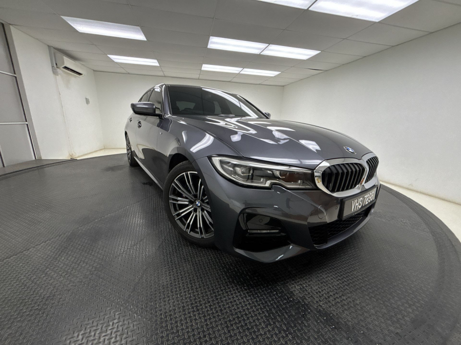 2022 BMW 330i M Sport CKD (with DA)