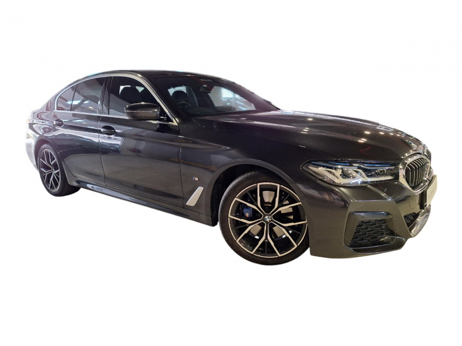 2022 BMW 530i M Sport LCI with Live Cockpit & DA (With Camera)