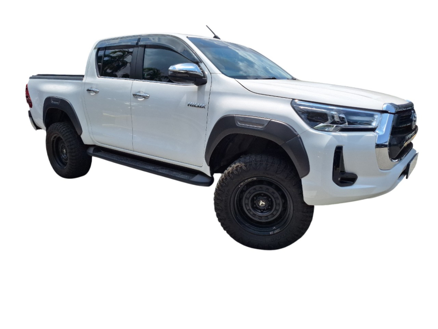 2023 Toyota Hilux D/C 2.4E AT 4X4