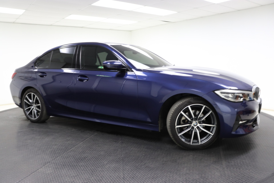 2020 BMW 320i Sport (with DA)