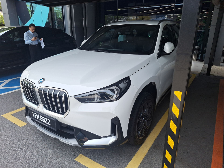 2025 BMW X1 sDrive20i xLine
